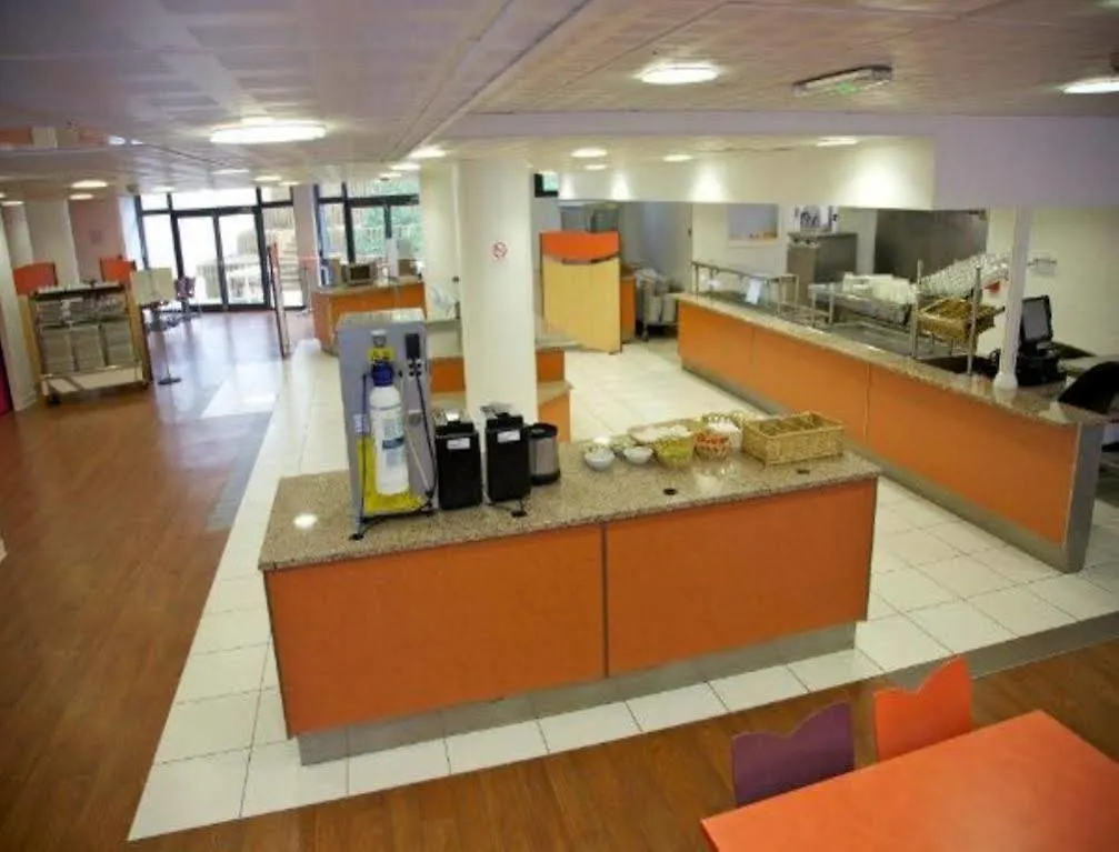 Cis Kellermann Otel 2*