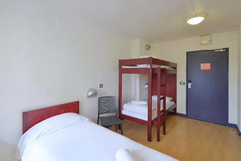 Cis Kellermann Otel Paris